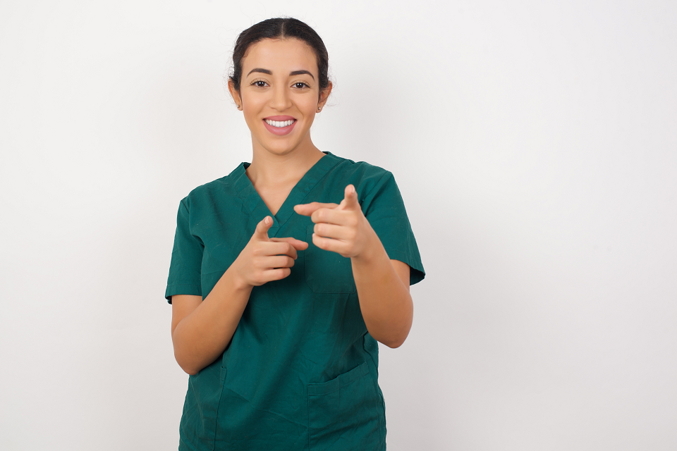 5-bonnes-résolutions-pour-reussir-le-recrutement-de-vos-infirmieres-en-2024